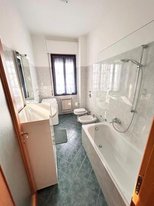 Soleo Guesthouse Monza Eksteriør billede