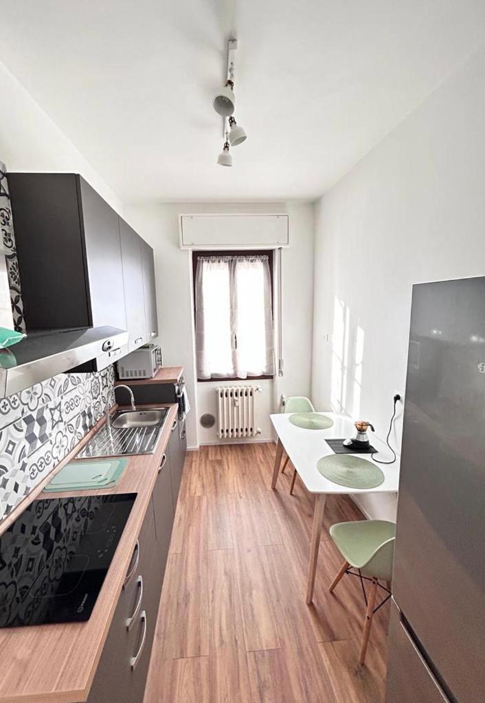 Soleo Guesthouse Monza Eksteriør billede
